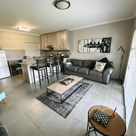 Nemesia Court Apartment Durbanville Ngoại thất bức ảnh