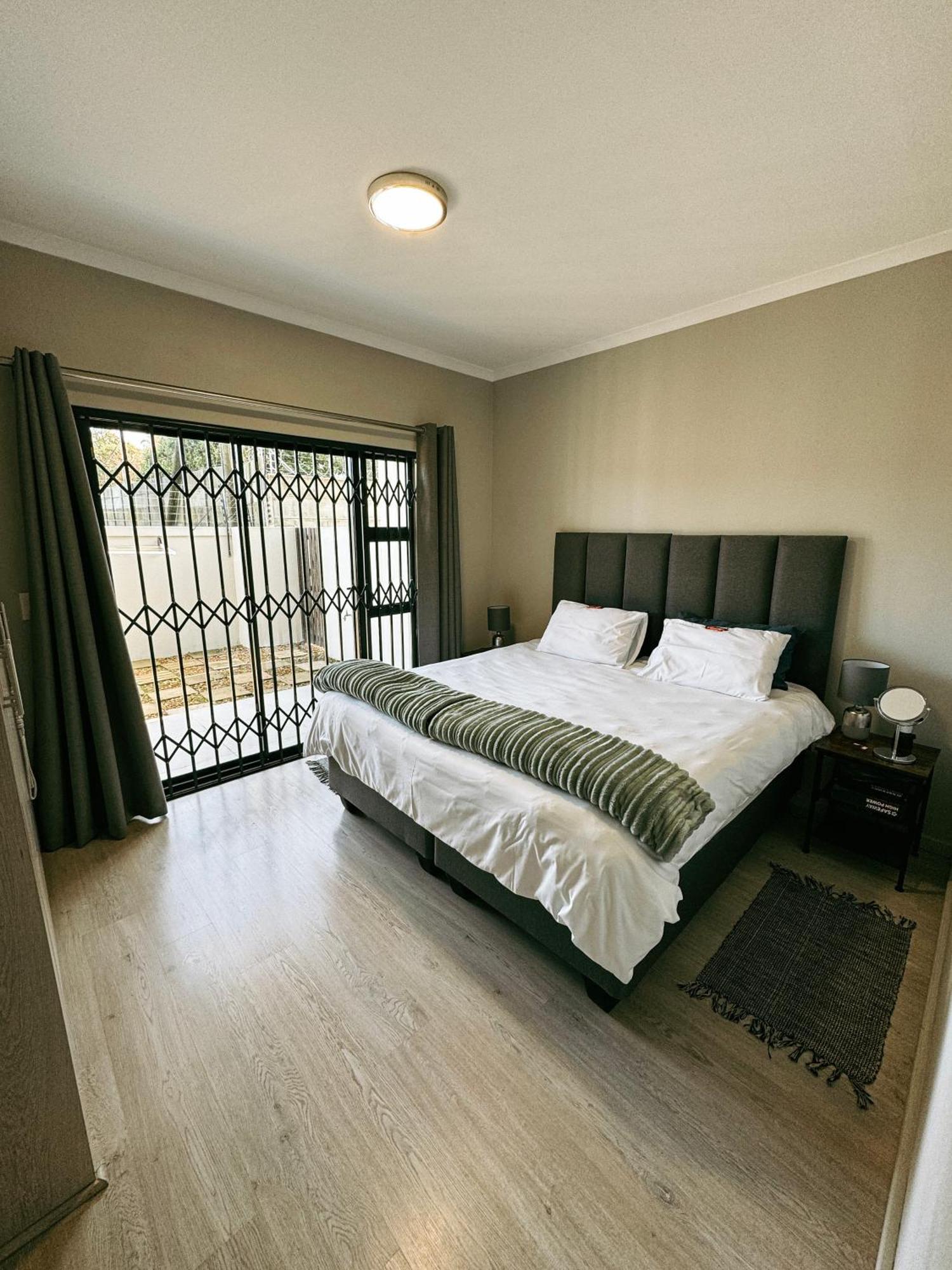 Nemesia Court Apartment Durbanville Ngoại thất bức ảnh